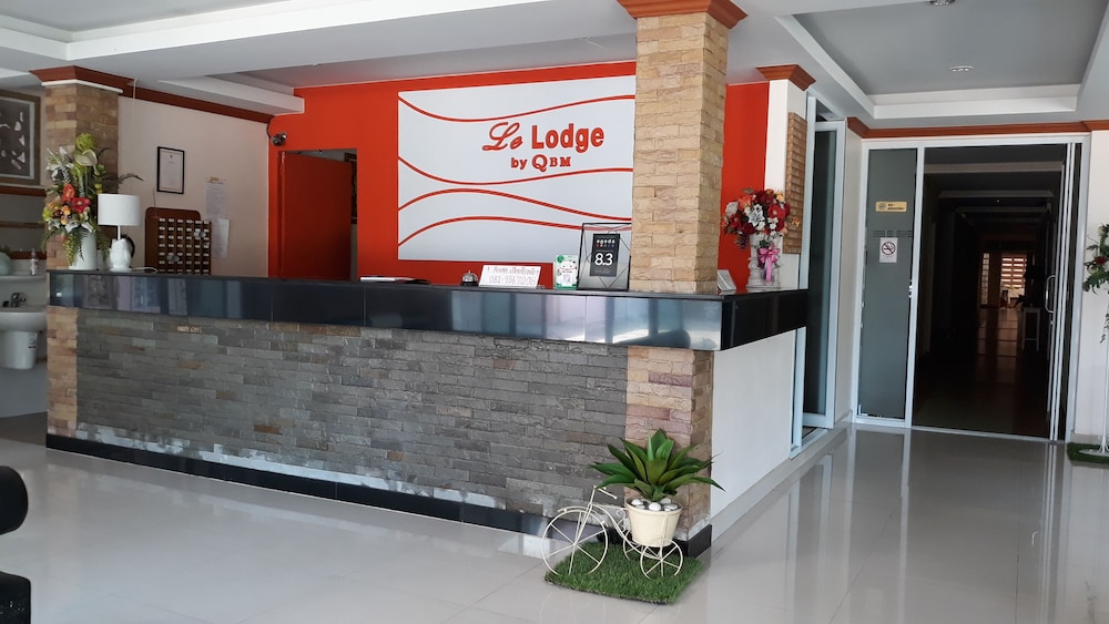 Chumphon Travelodge Hotel 7/37