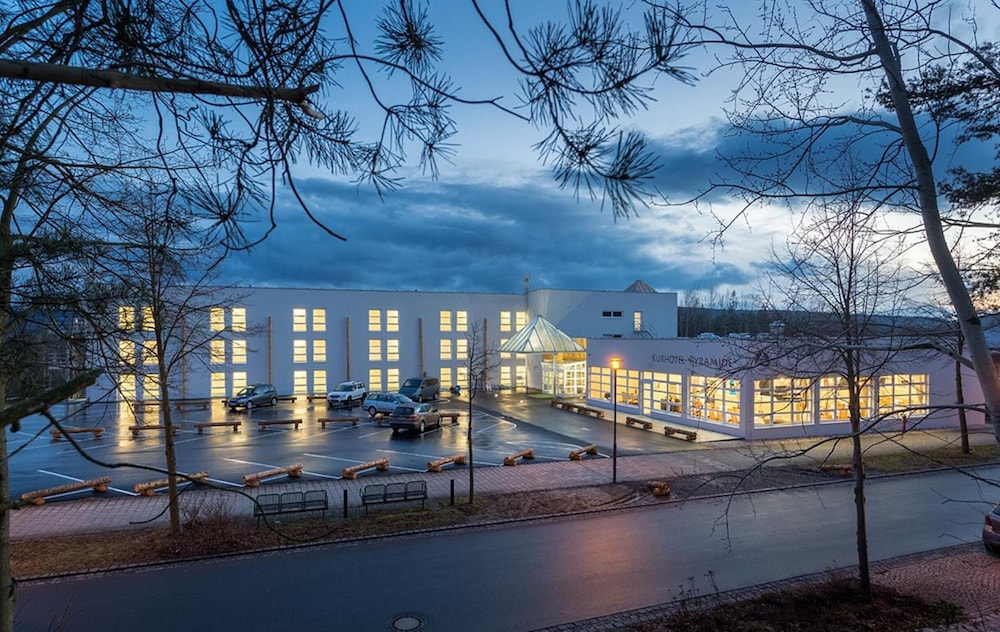 Kurhotel Pyramide Sibyllenbad 35/40