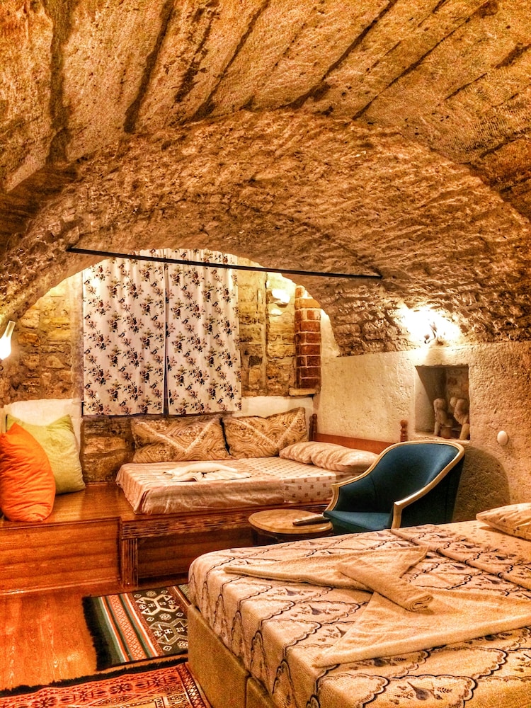 Parmis Boutique House 21/50