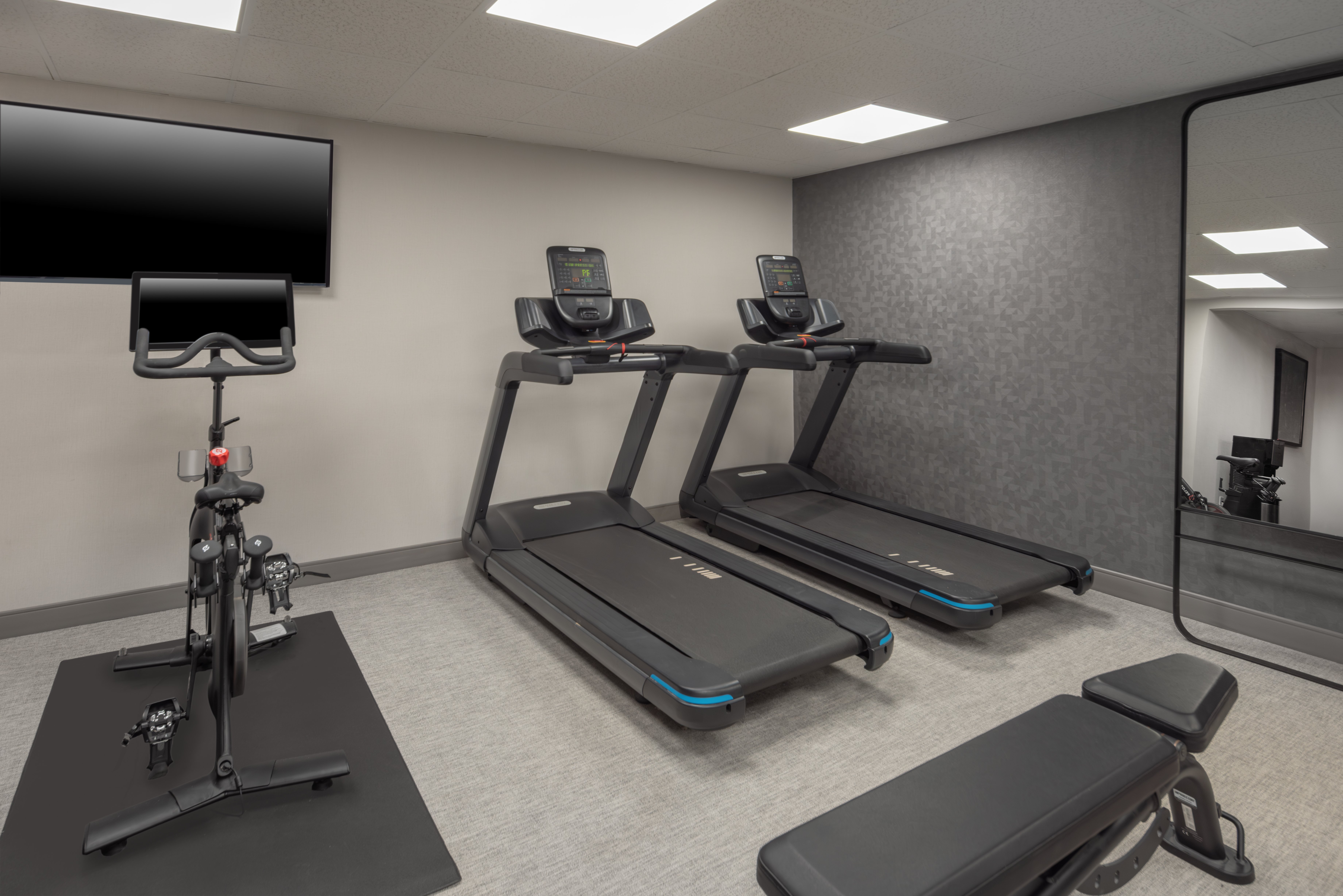 Holiday Inn Express South Burlington - Downtown 26/39