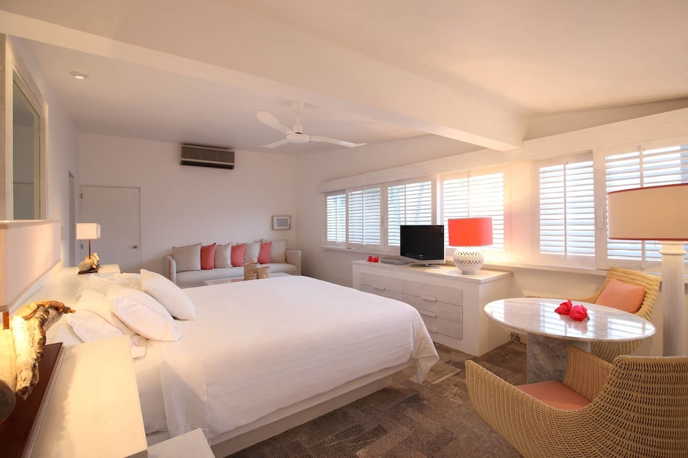 Brisas Beach Club, King Bed, with Pool