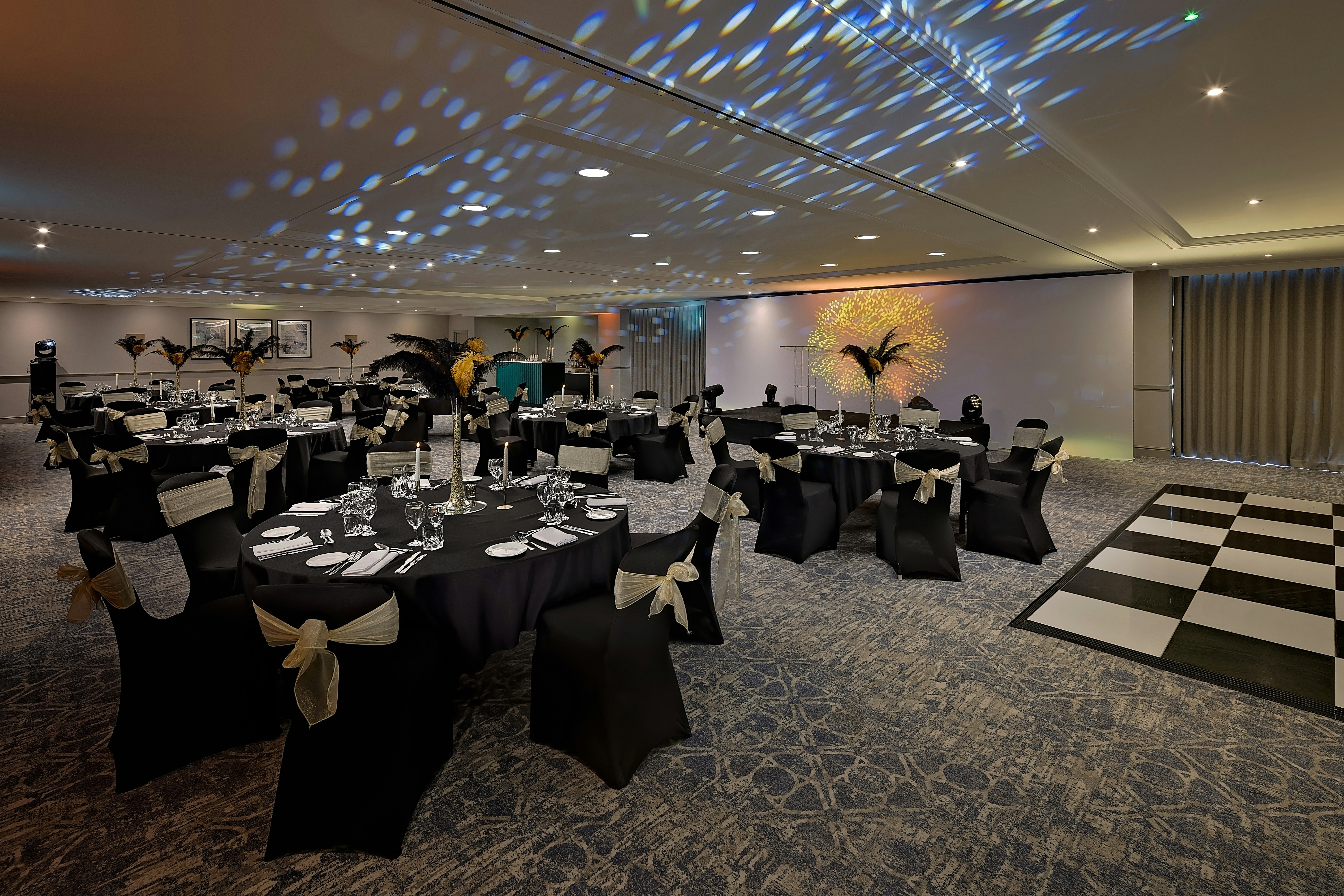 Hilton Cobham 43/50