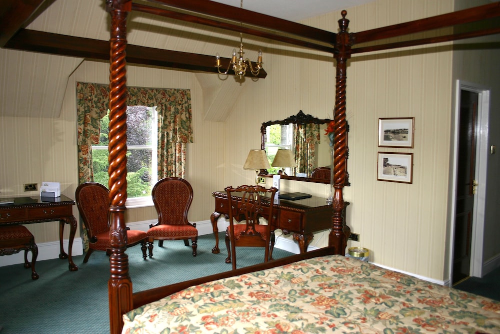 Cumbria Grand Hotel 33/82