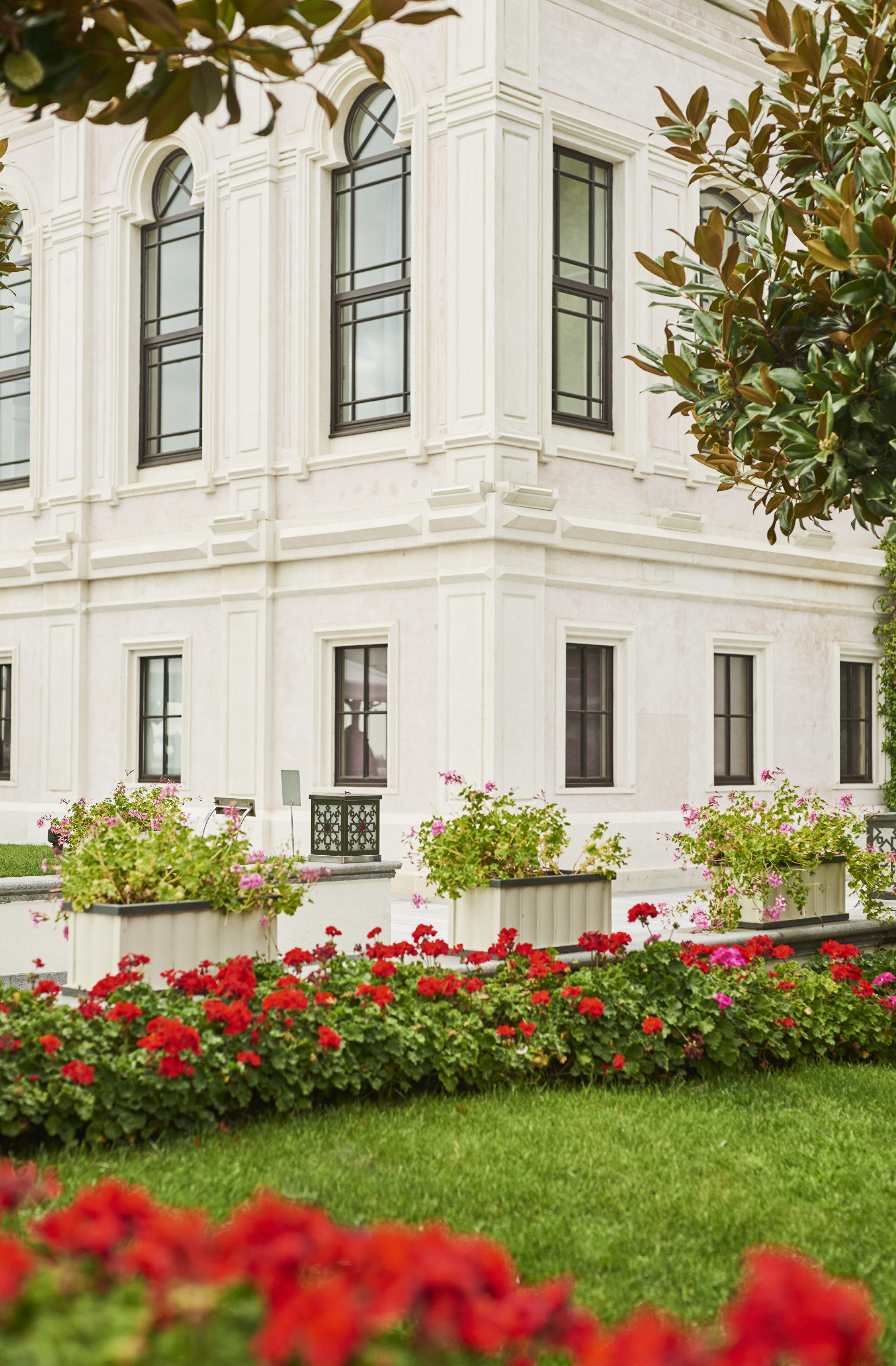 Four Seasons Hotel Istanbul at the Bosphorus 74/80