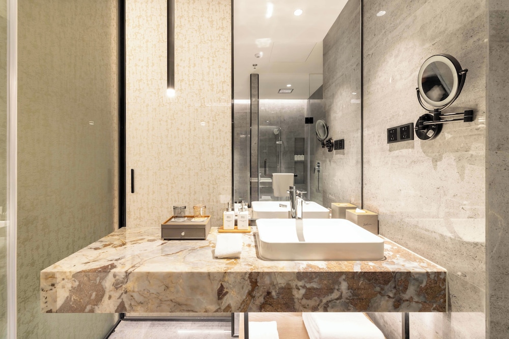 Radisson Hotel Beijing Daxing Airport 59/60