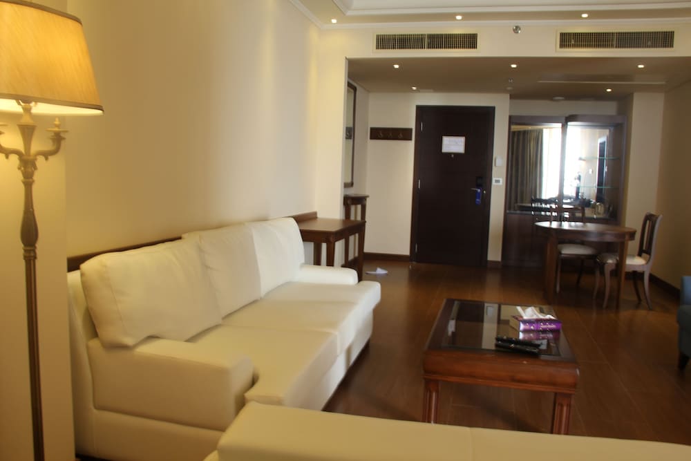 GOLDEN TULIP JIYEH MARINA RESORT 18/50