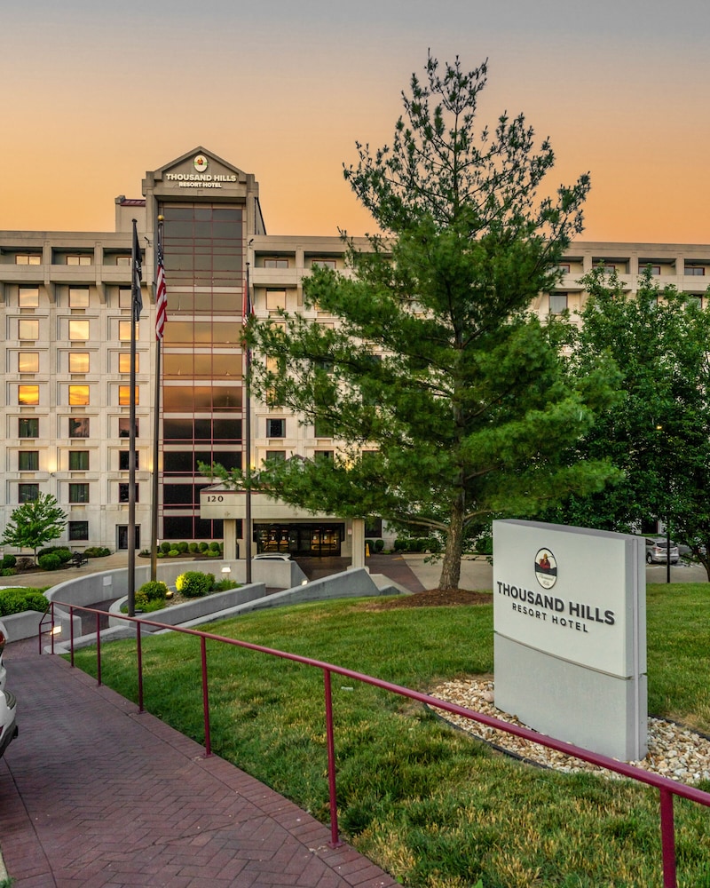 Thousand Hills Resort Hotel 44/50