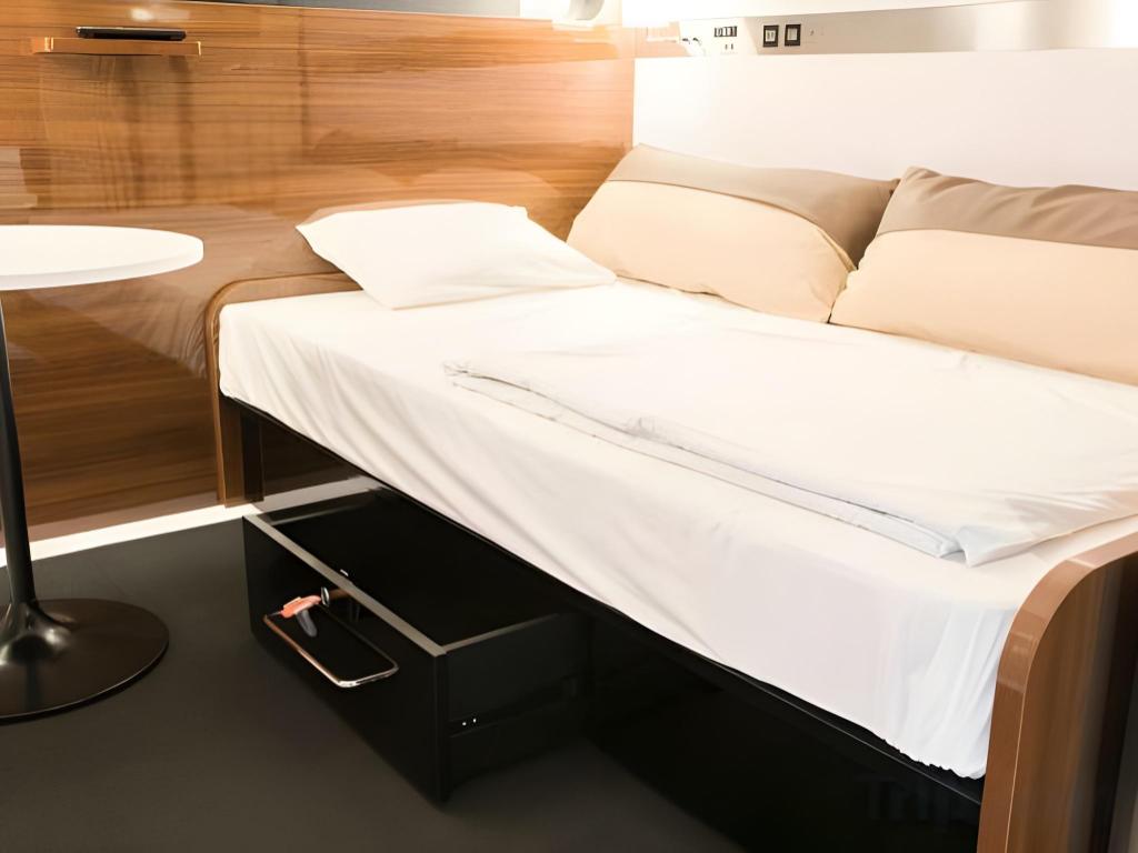 The S3 Capsule Hotel Wakayama Station 17/40