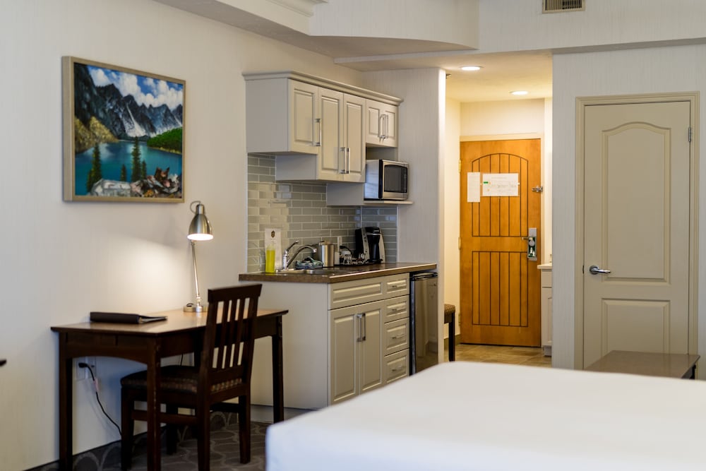 The Kenrick Hotel 35/49