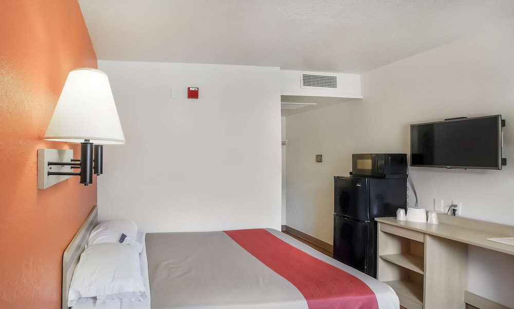 Motel6 Medford, OR 25/40