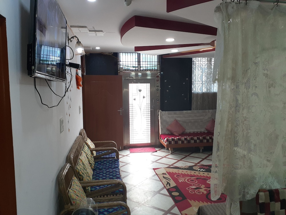 Airport Sky Inn 34/60