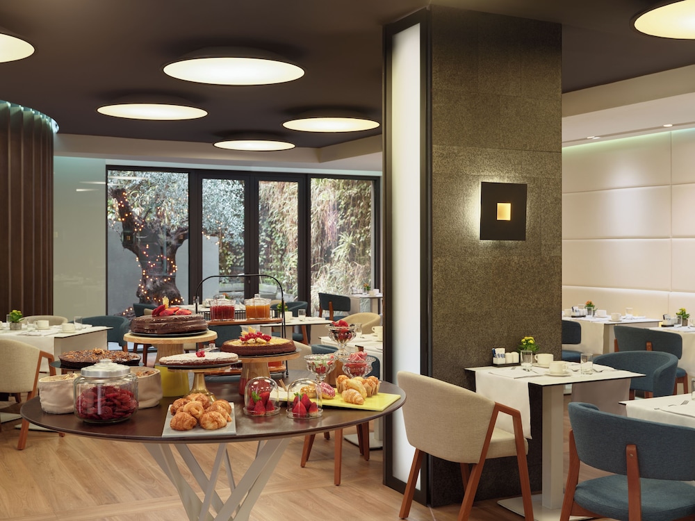 H10 Urquinaona Plaza Hotel 58/72