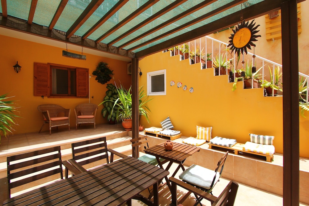 Kiras Boutique Hotel 57/71