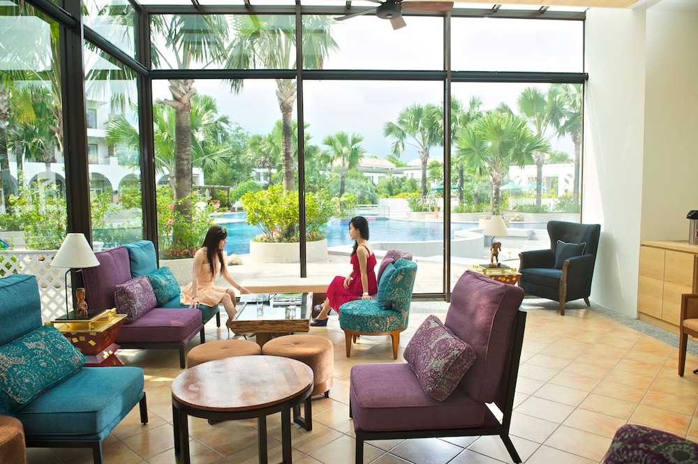 Papago International Resort 50/76