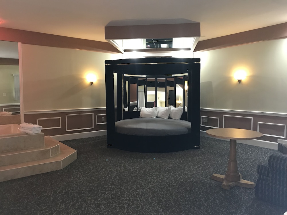 Inn Of The Dove 30/63