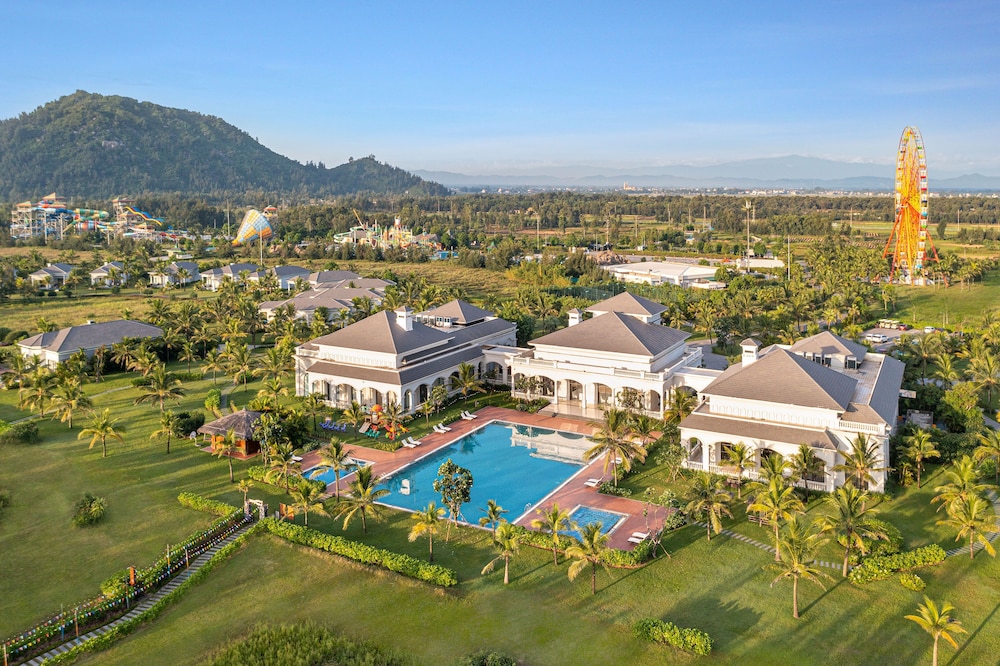 Melia Vinpearl Cua Sot Beach Resort 49/56