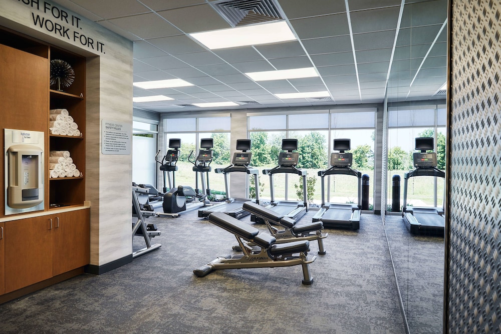 Fairfield Inn & Suites By Marriott Kansas City Belton 11/28
