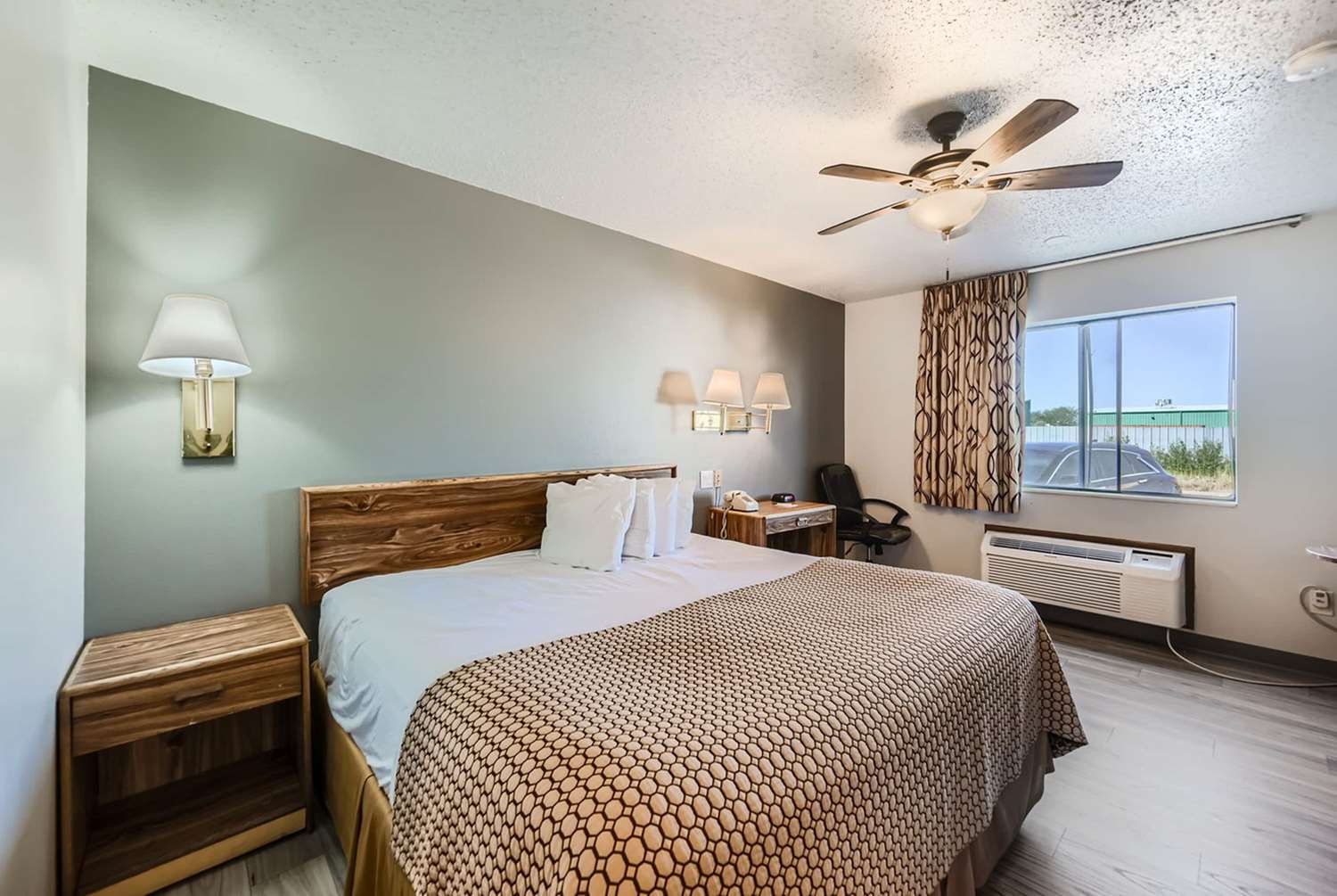 Travelodge By Wyndham Longmont 15/35