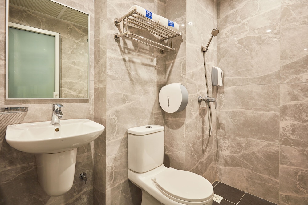 ibis budget Singapore Sapphire 53/54