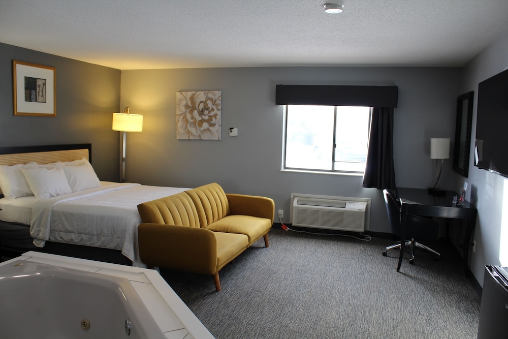 American Inn and Suites Ionia 7/47