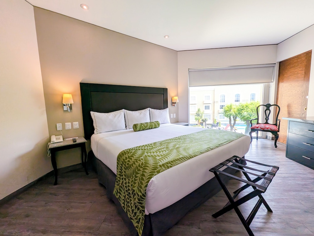 Plaza Camelinas Hotel 17/63
