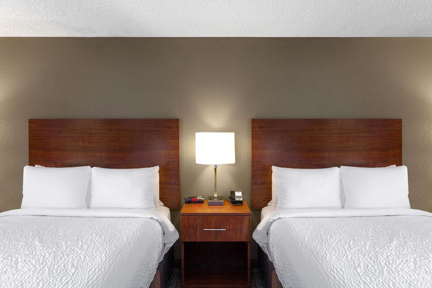 Days Inn by Wyndham Blairsville 23/49