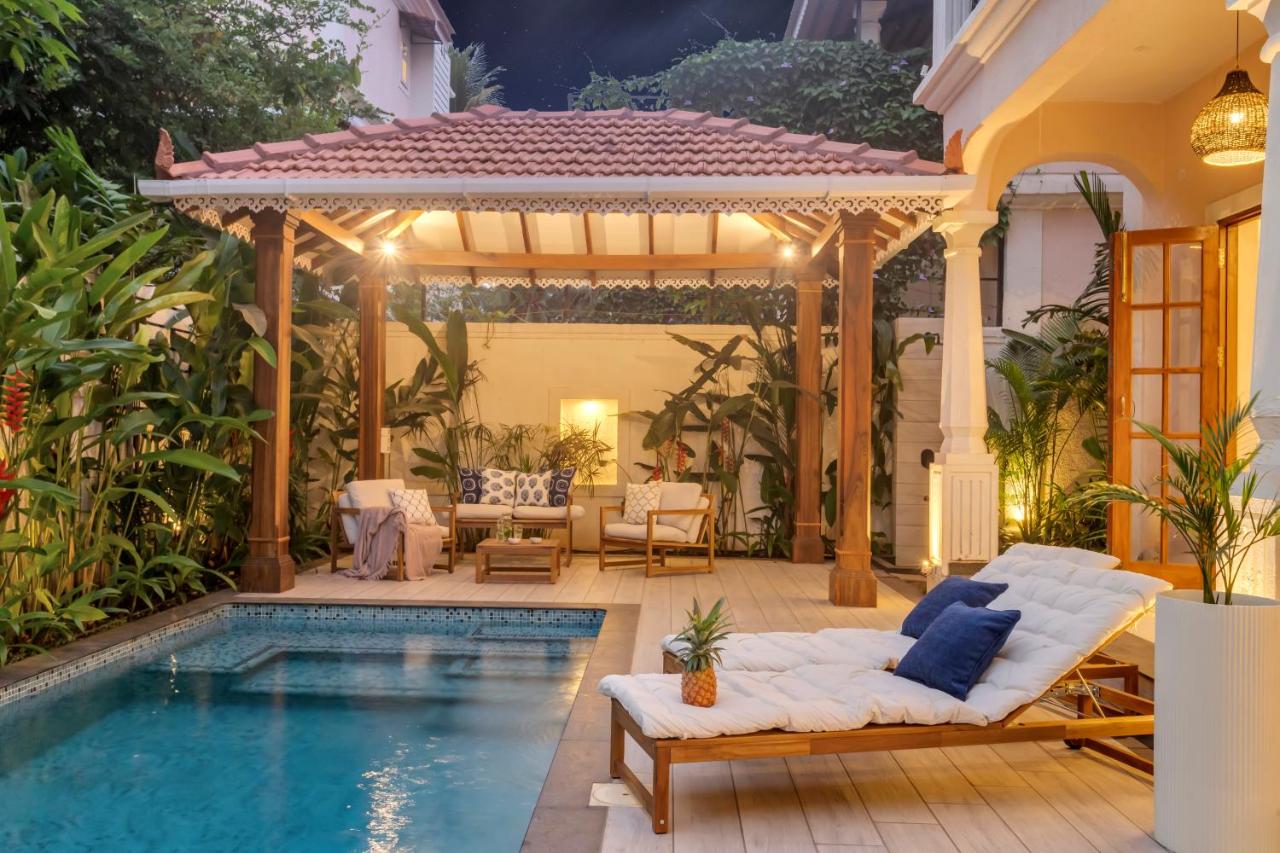 ELIVAAS 4 BHK with Pvt pool and Bar PinkSky 33/56