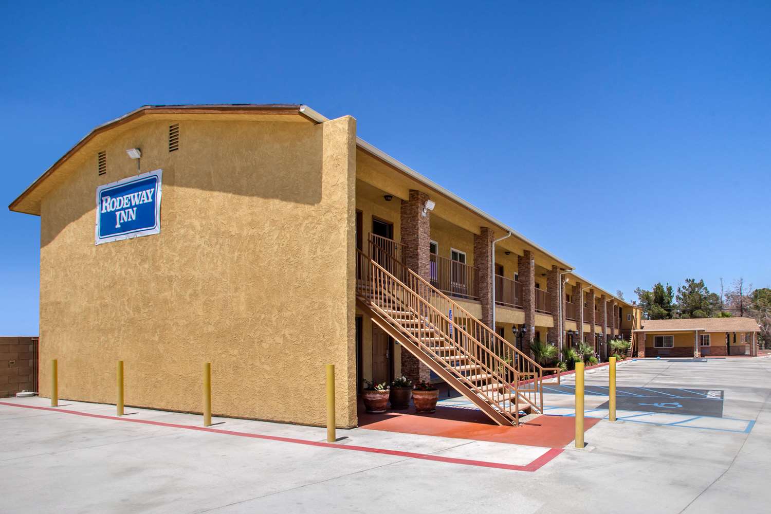Rodeway Inn Adelanto Us 395 29/30