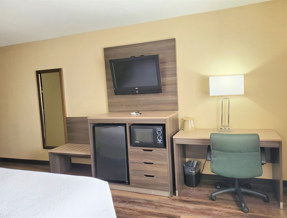 Baymont By Wyndham Santa Fe 29/33