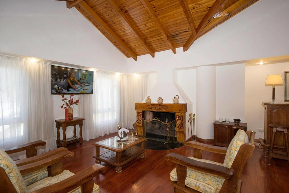 Patagonia Plaza Hotel 25/30