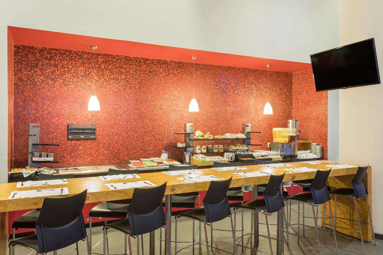 Ramada Encore by Wyndham Queretaro 7/11
