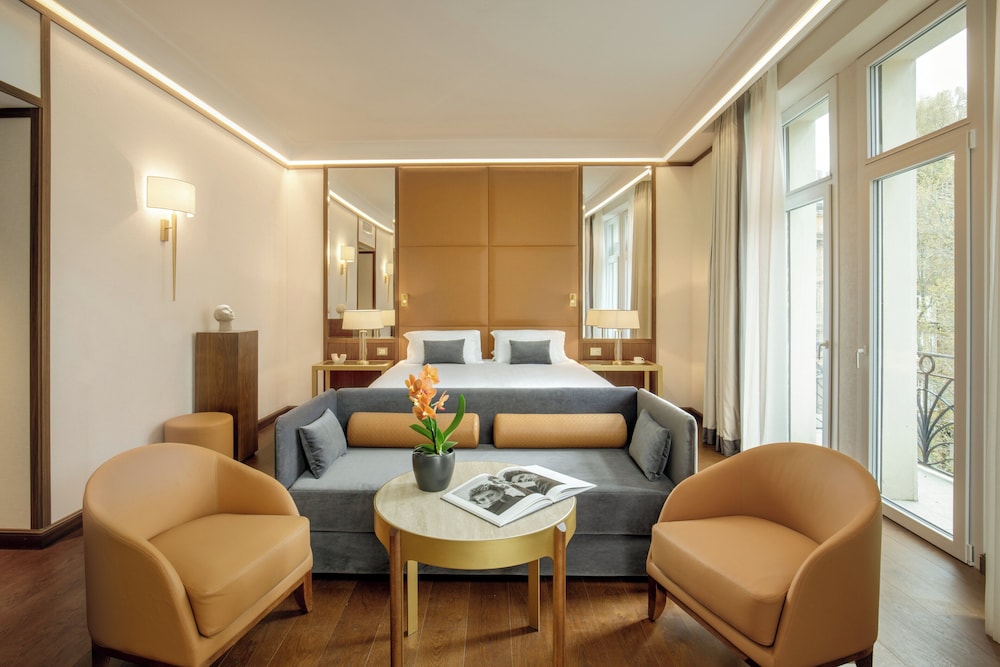 Imperiale Hotel 40/56
