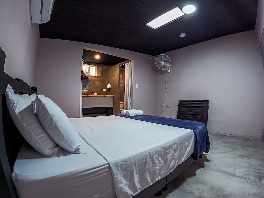 SUPERIOR, DOUBLE BED