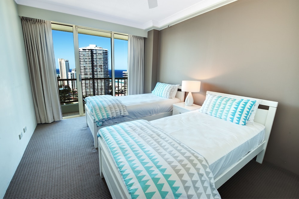 Contessa Condominiums 20/50