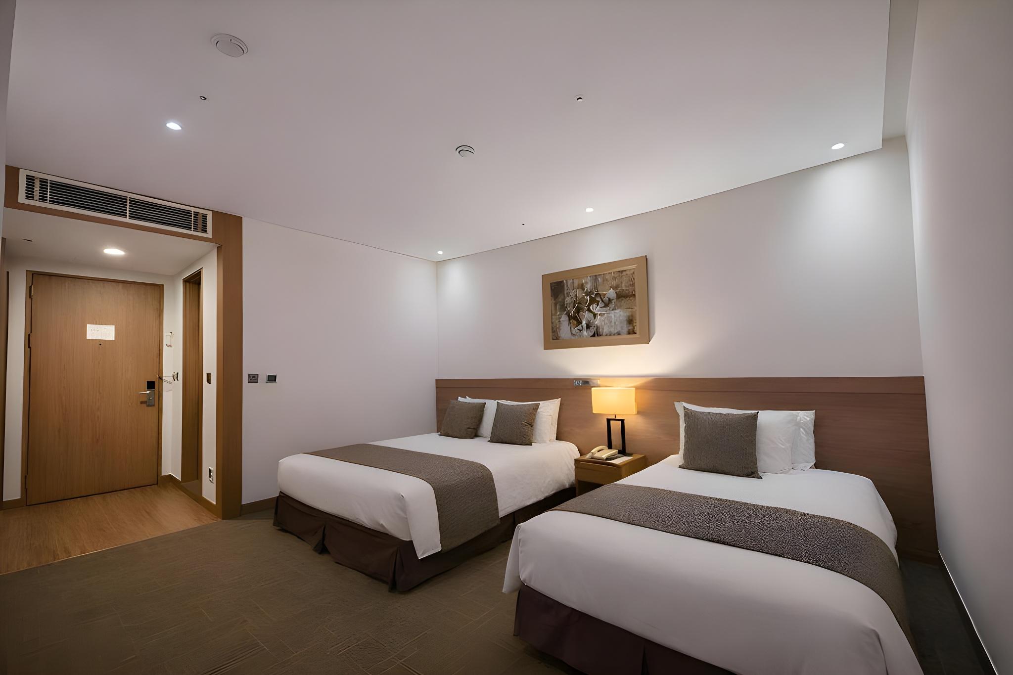 Inner, Deluxe, Twin Beds, No Window