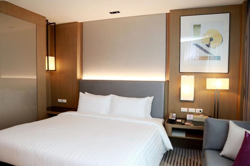 Miracle Grand Convention Hotel 16/48