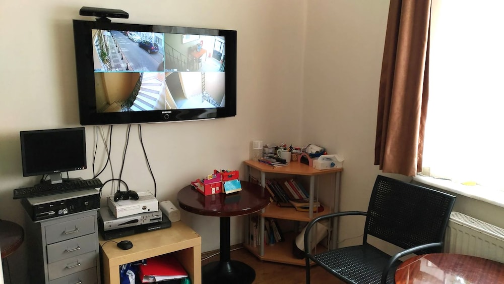 Kevin's Hostel 13/18