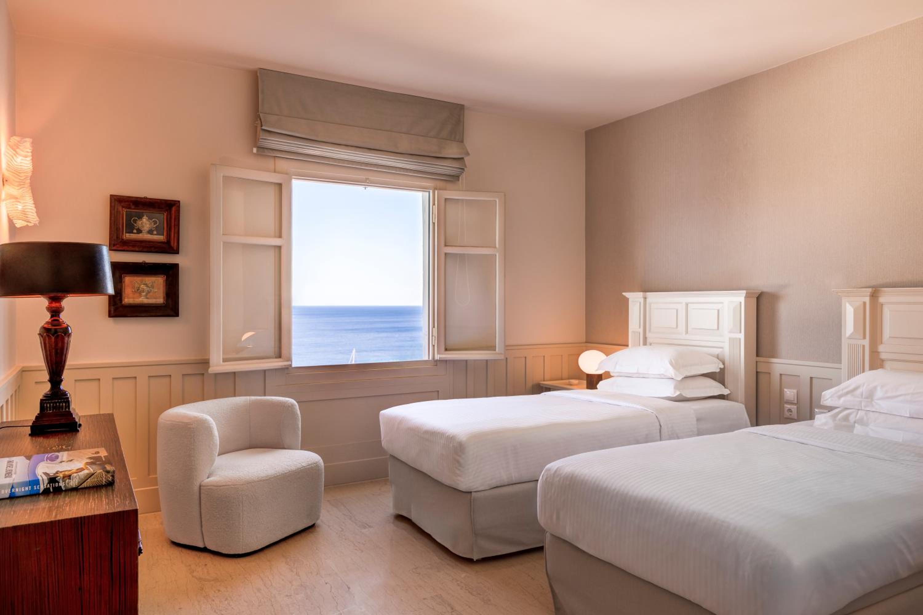 2 Bedrooms, Pool, Villa, Sea View