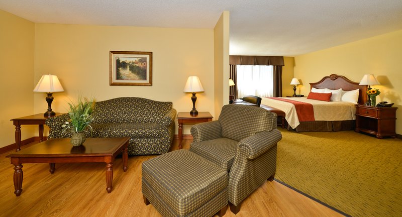 Best Western Plus Dubuque Hotel and Conference Center 18/33