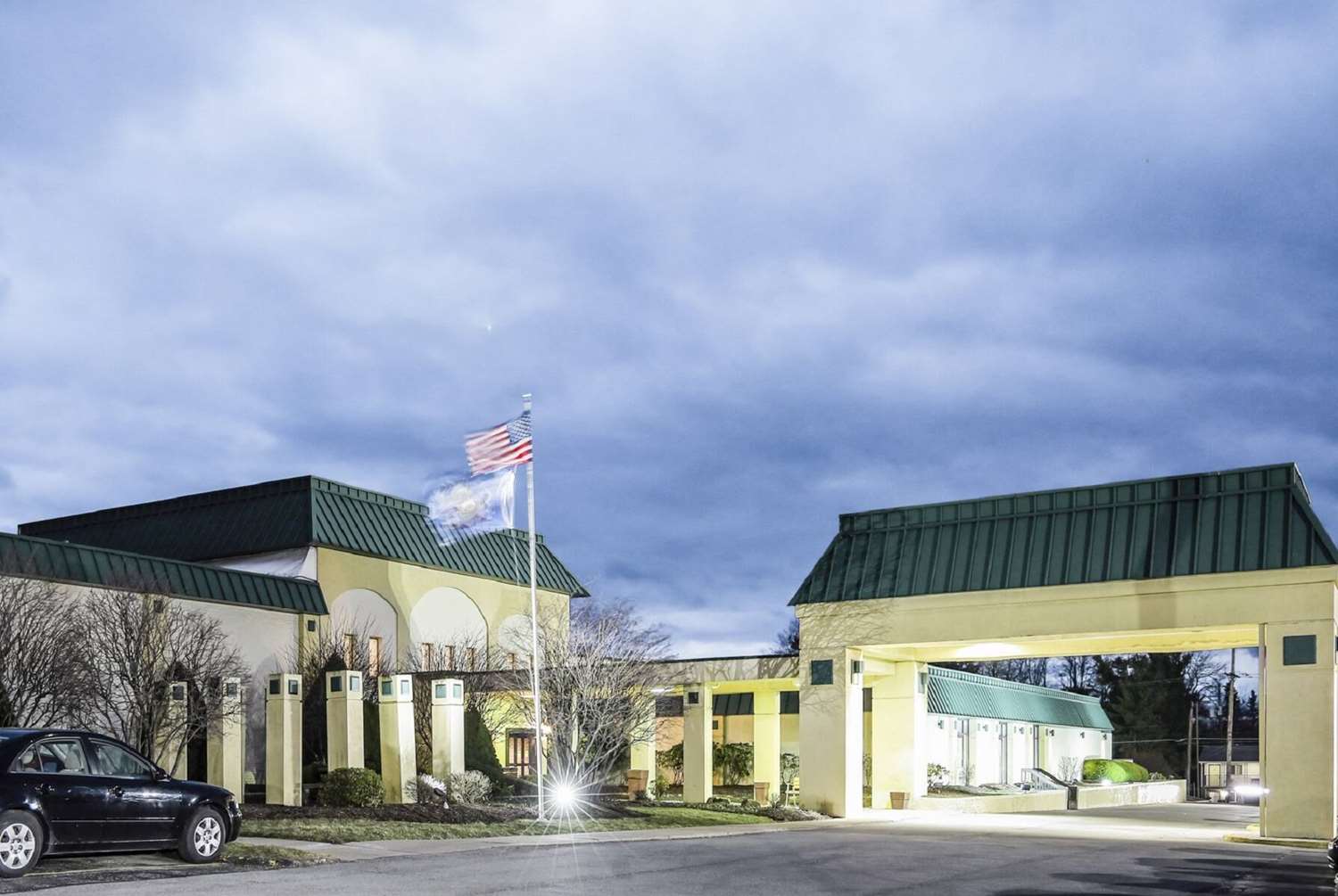 Ramada By Wyndham Indiana 2/32