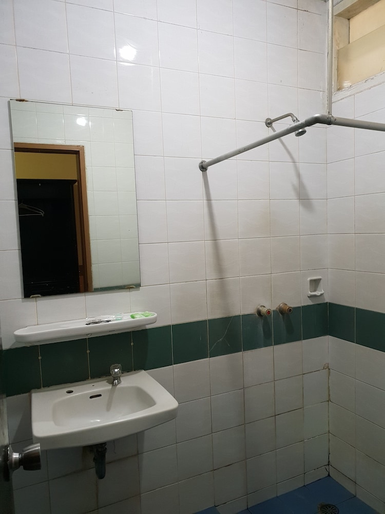 Hotel Cisarua Indah 36/36