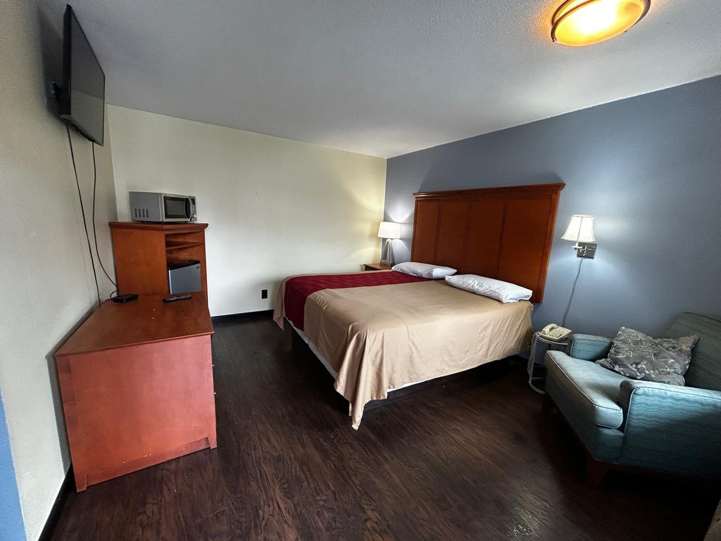 Travelers Inn by OYO Longview Kelso 13/29