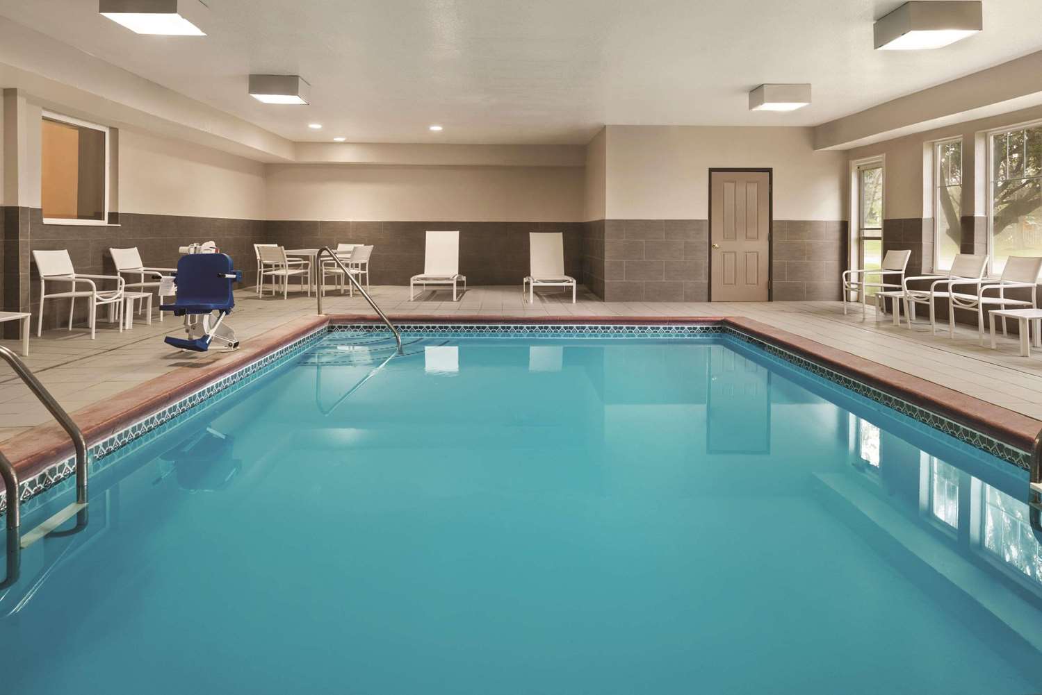 Country Inn & Suites By Radisson Indianapolis South IN 13/32