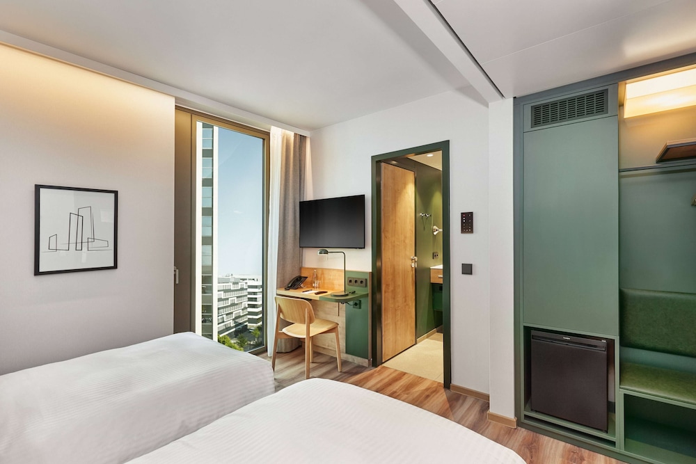 H+ Hotel Eschborn 8/43