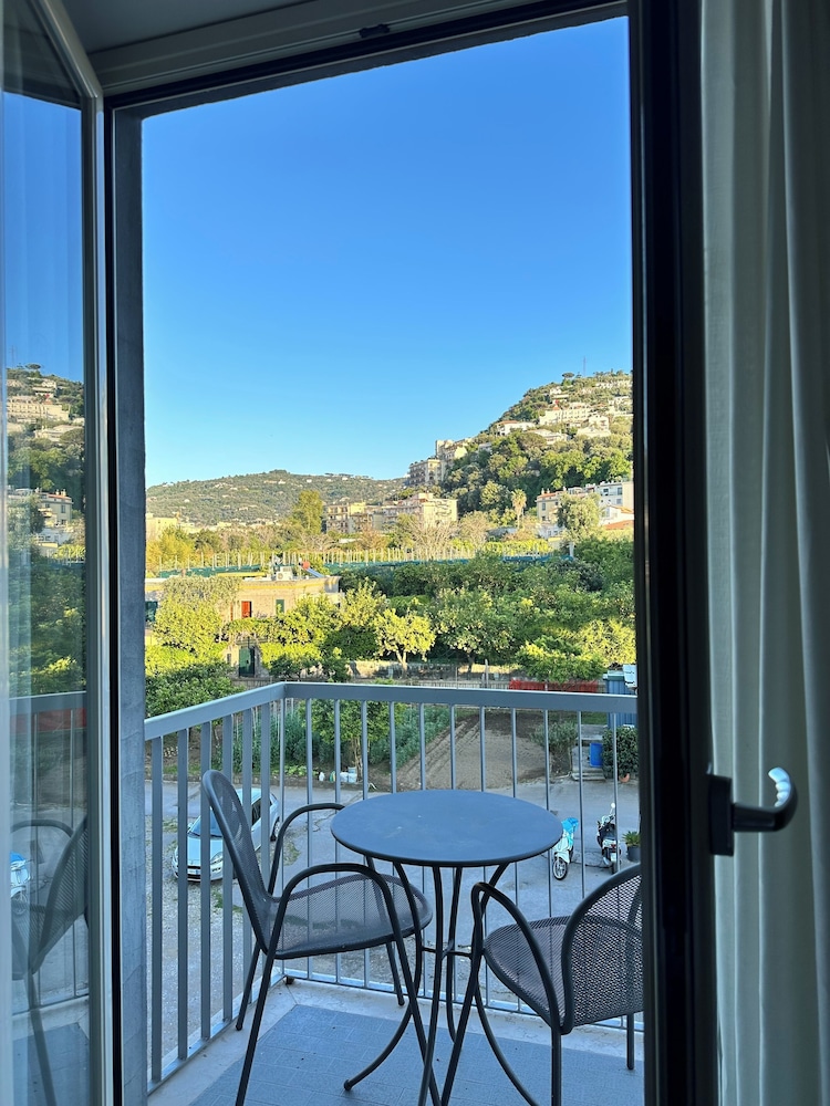 Hotel La Pergola Sorrento 64/68