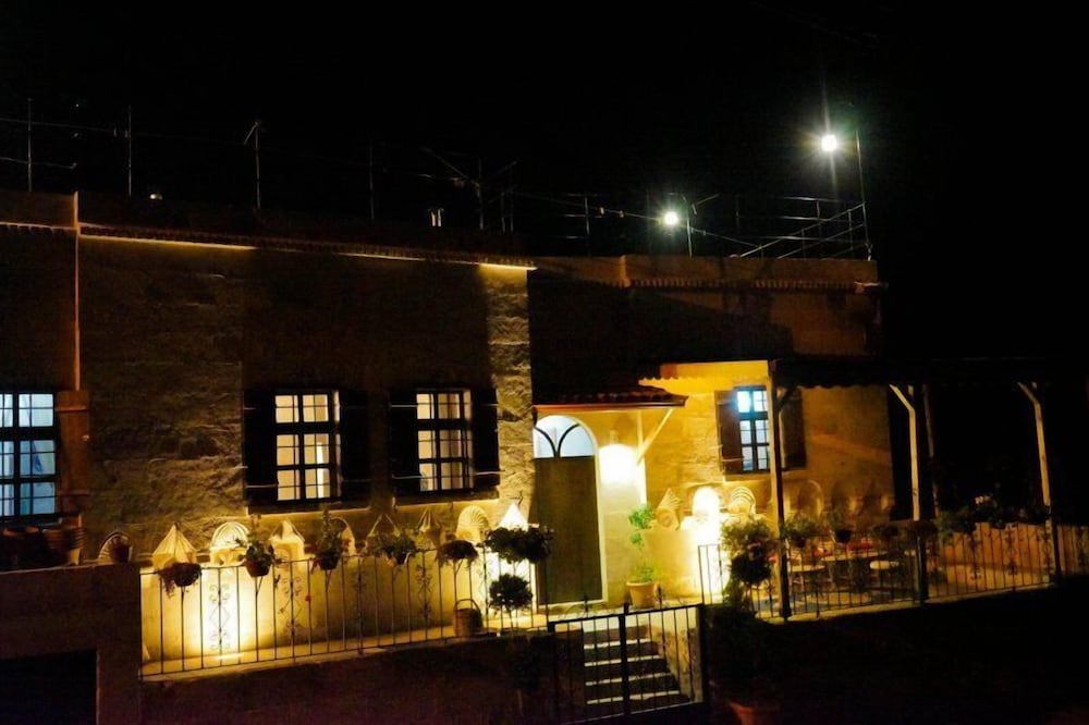 Valley Inn Cave Hotel photo2