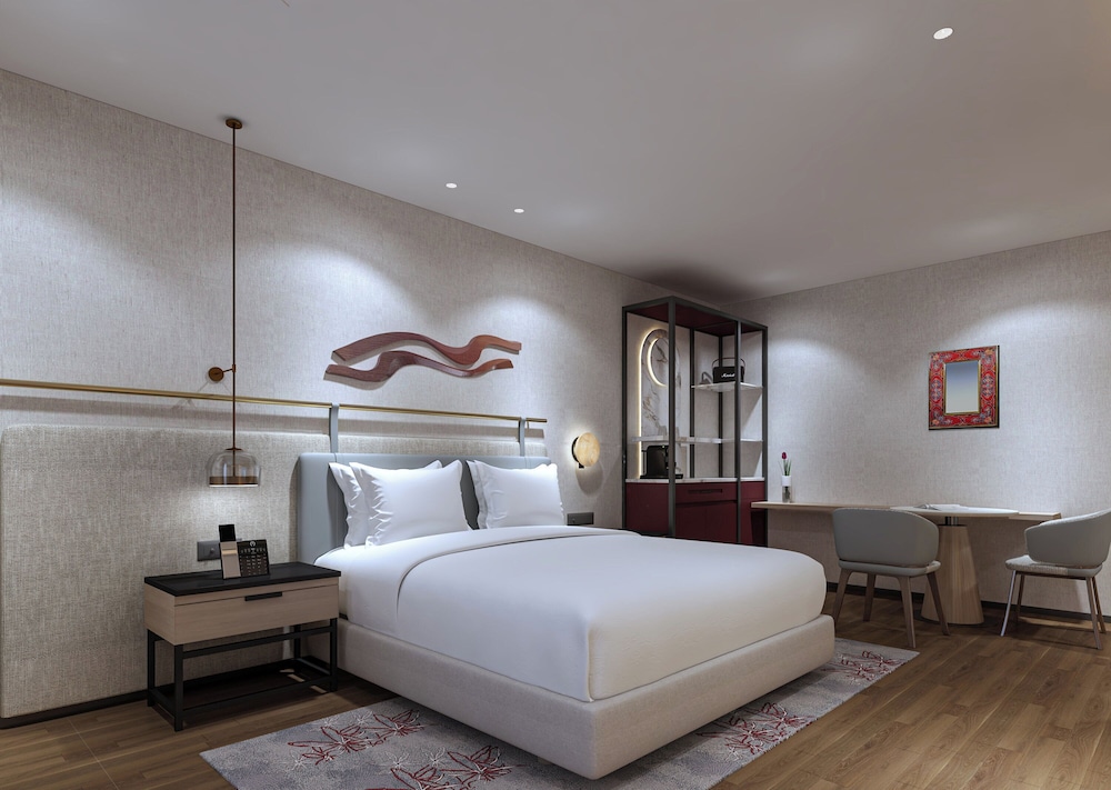 HOLIDAY INN CHANDIGARH PANCHKULA 22/63