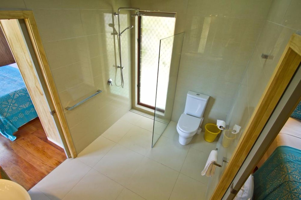 Paradise Holiday Homes Rarotonga 18/19