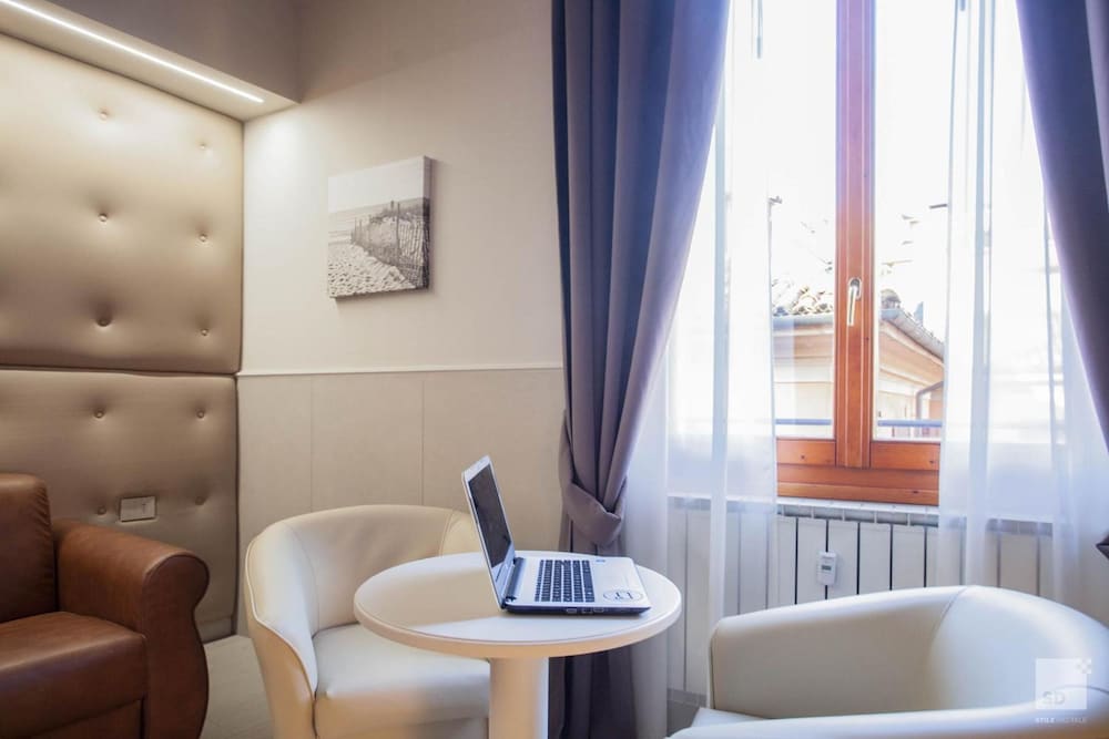 Hotel Cavour 32/49