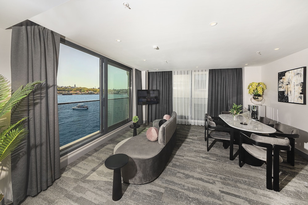 Pera Bosphorus Hotel 22/50